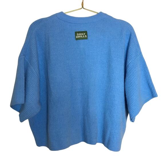 Daily Drills Blue Short Sleeve Single Button Cardigan Sweater XS/S - Picture 5 of 8